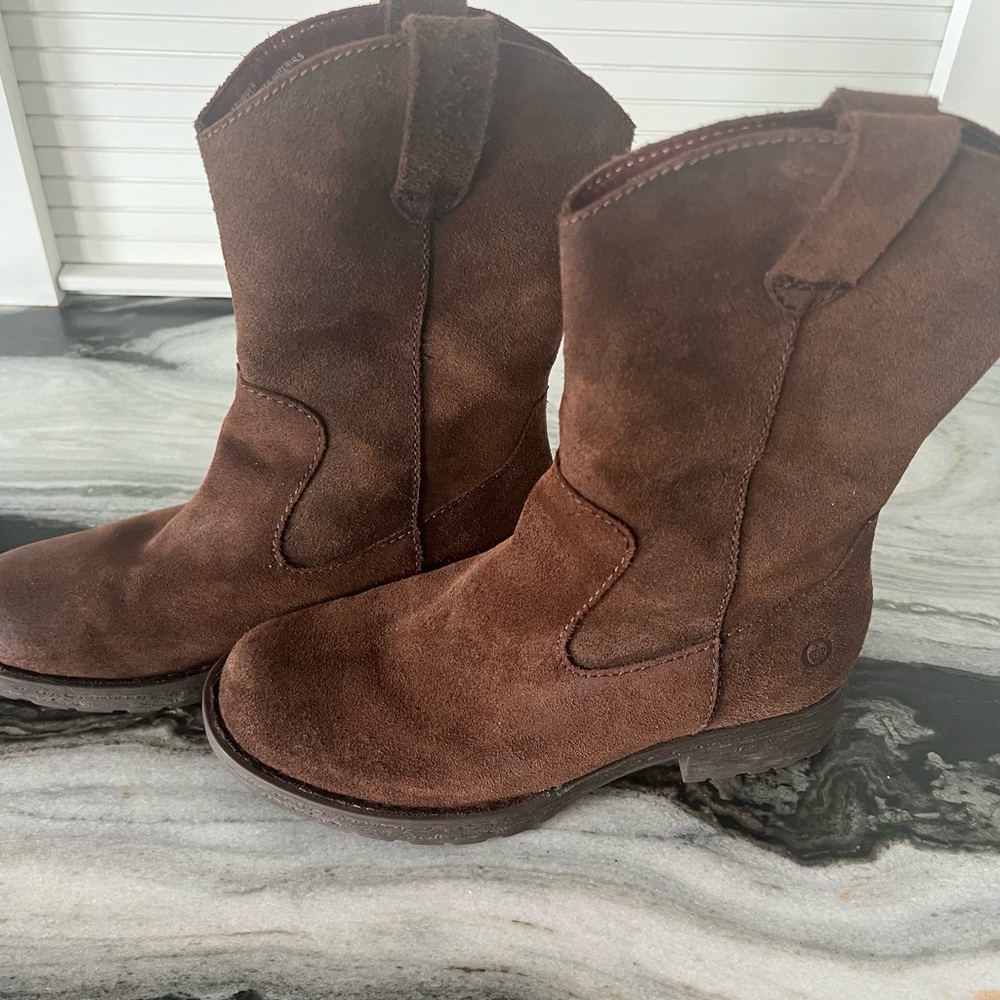 Born Basin boots